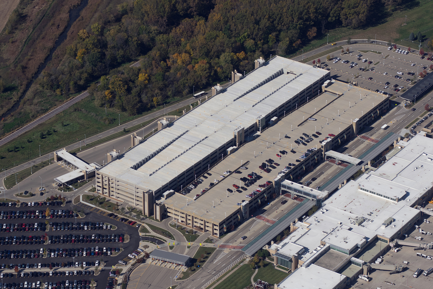 Dane County Regional Airport - GRAEF